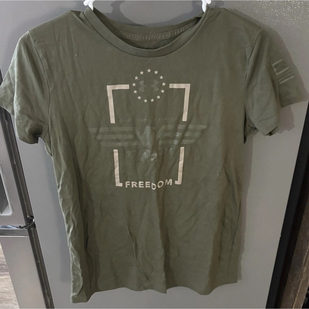 Under Armour Heatgear Loose Short Sleeve T Shirt Green Men's Small Patriotic